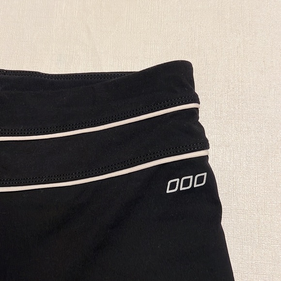 🔴 Lorna Jane Active Bike Shorts - Picture 3 of 7